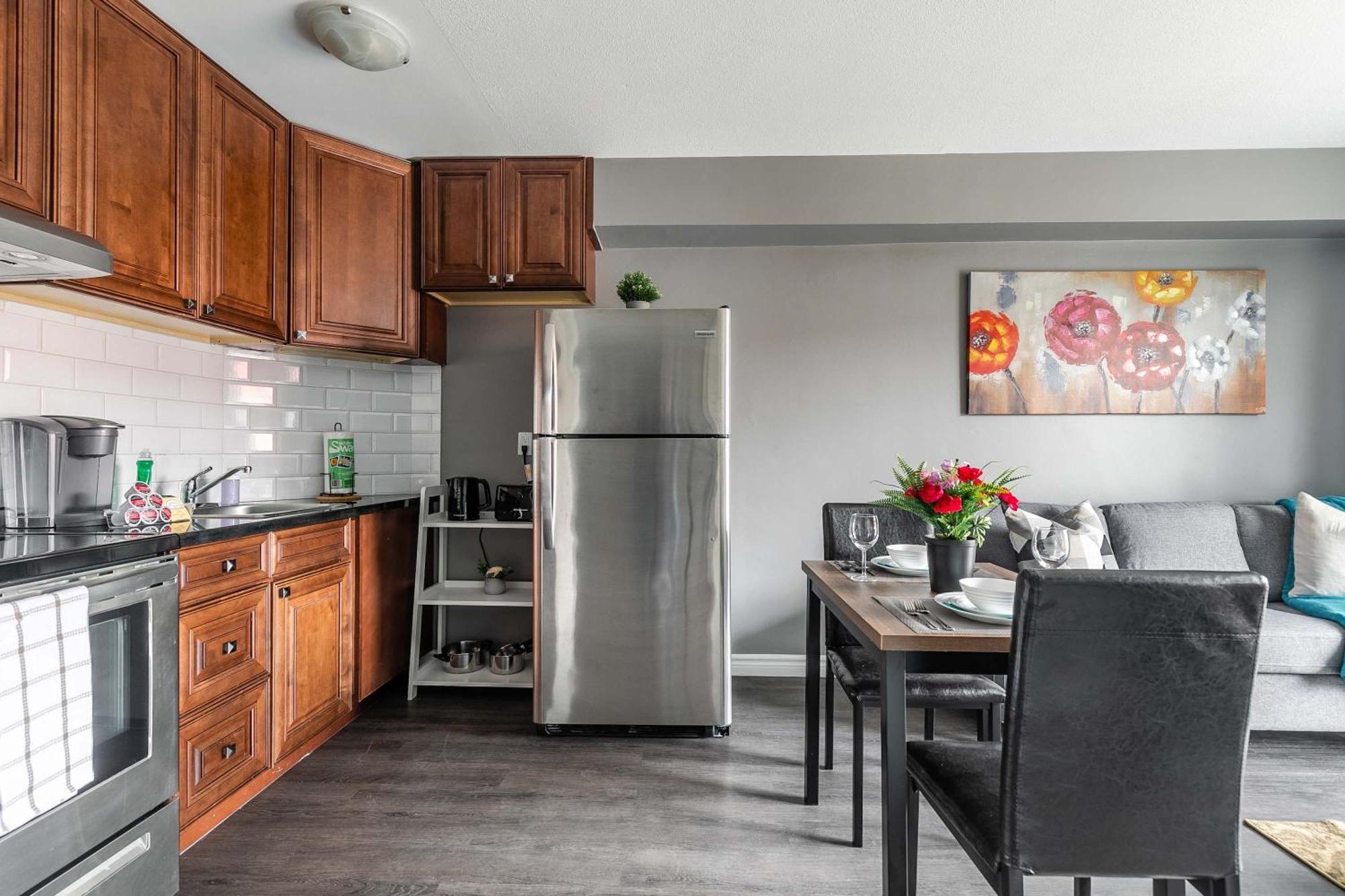 Glenview West Apartment W Patio - Near Downtown هاميلتون المظهر الخارجي الصورة